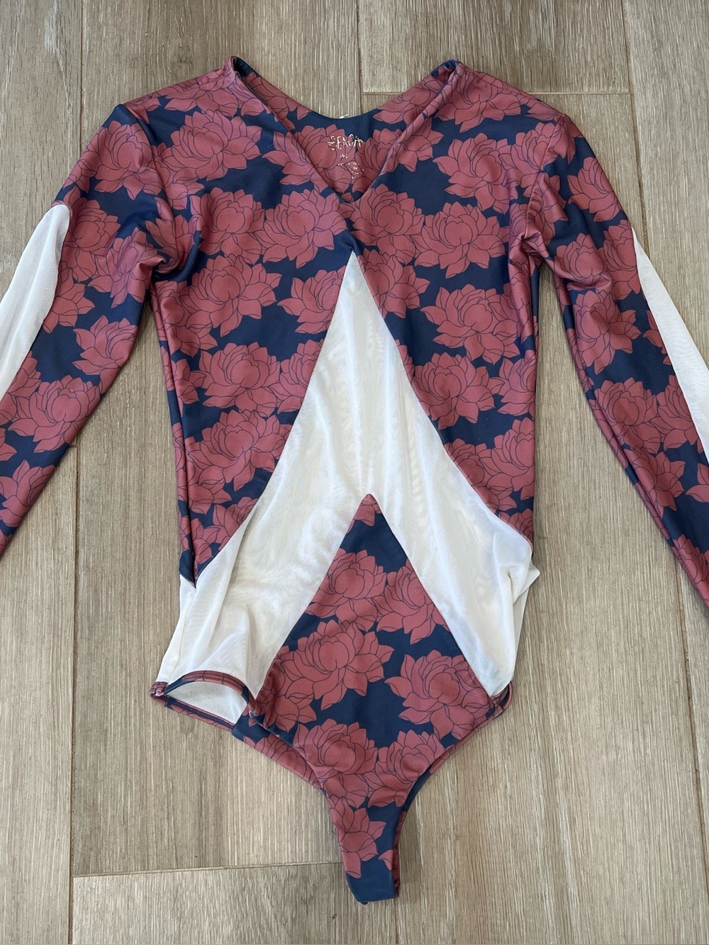 Roxy Floral Long-Sleeve One-Piece in Navy and Dusty Rose, size small